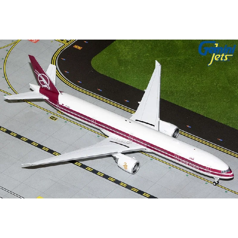 Natural Wood Castle Models Toys for Medieval - Themed Playrooms1/200 Qatar Airways B777300(ER) Retro (A7BAC)