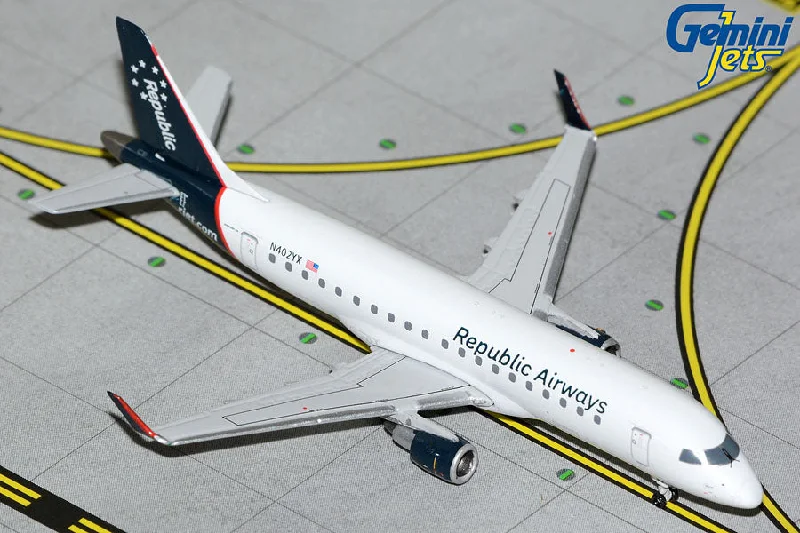 Precision - Crafted Solid Wood Bridge Models Toys for Engineering - Minded Kids1/400 Republic Airways E175LR N402YX