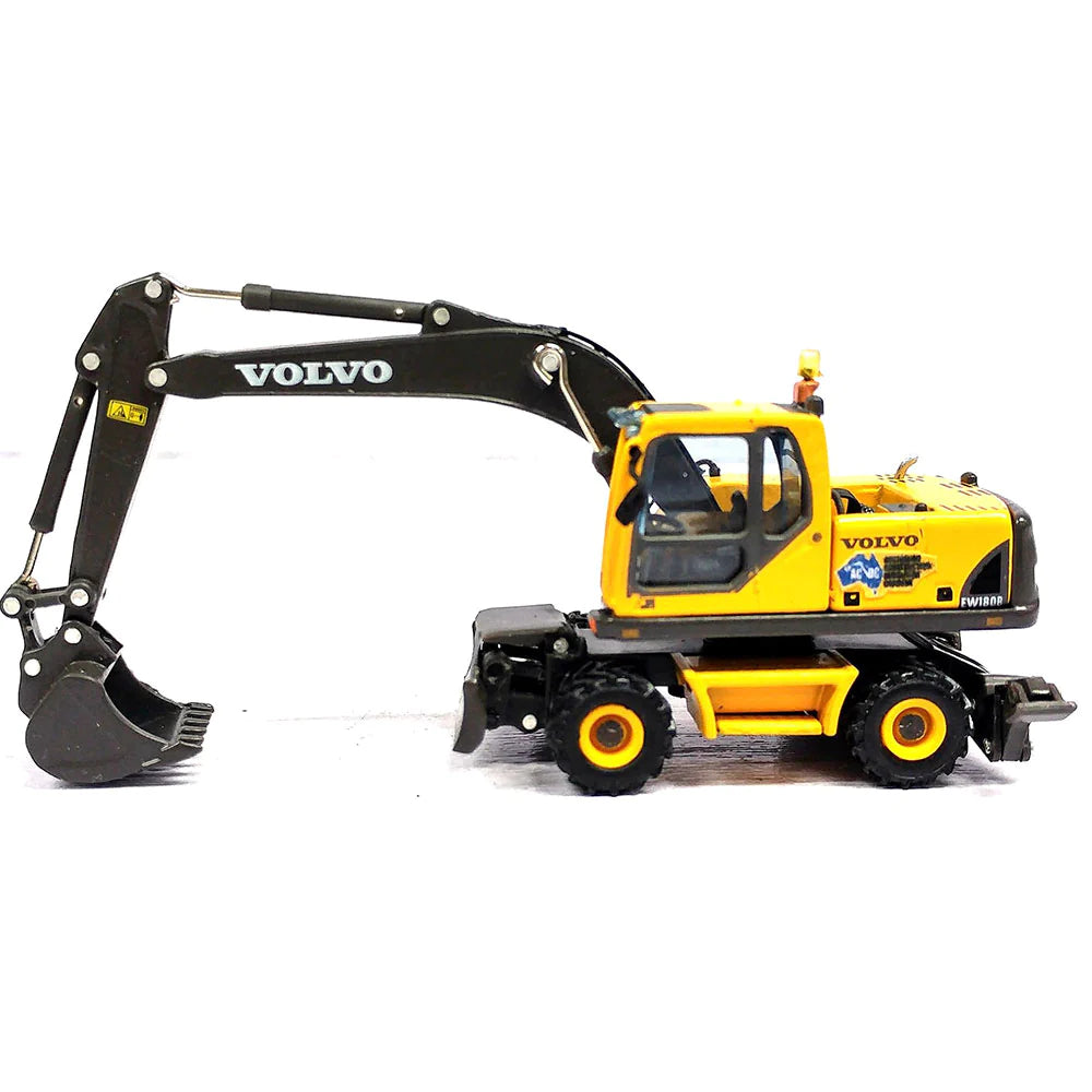 Precision - Cut Solid Wood Train Models Toys for Railway Fans1/87 Volvo EW180 Mobile Excavator