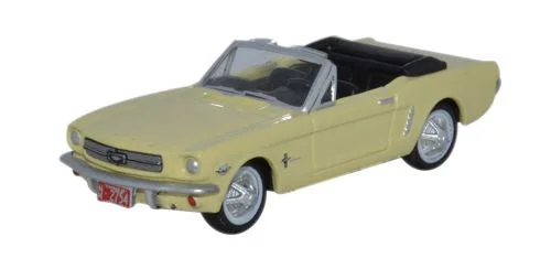 N - Scale Model Train Layout with a City - Themed Background and Animated FiguresOxford Diecast 1965 Ford Mustang Convertible Springtime Yellow - 1:87